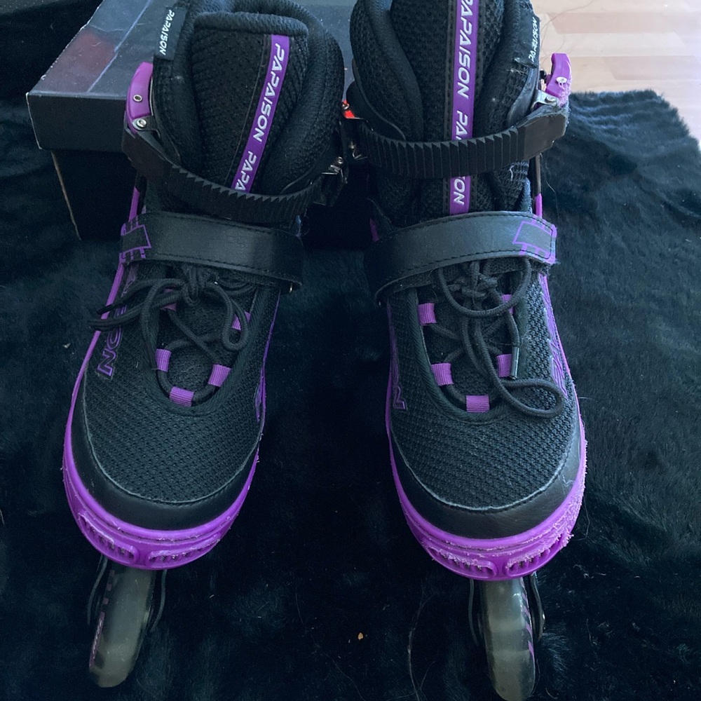 Black and Purple High-Top Inline Skates with Secure Strap